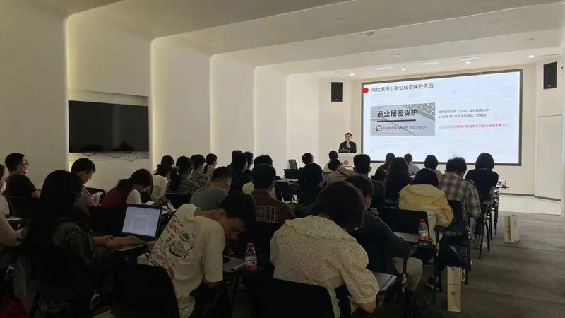 高新技术企业重新认定时，研发费用要求主要包括以下几个方面：